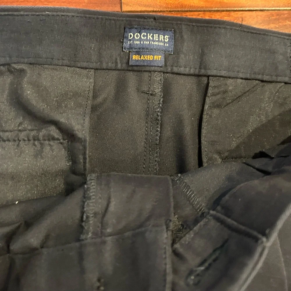 Dockers Dark Blue Dress Pants Waterless Classic Fit Men’s - Picture 9 of 9